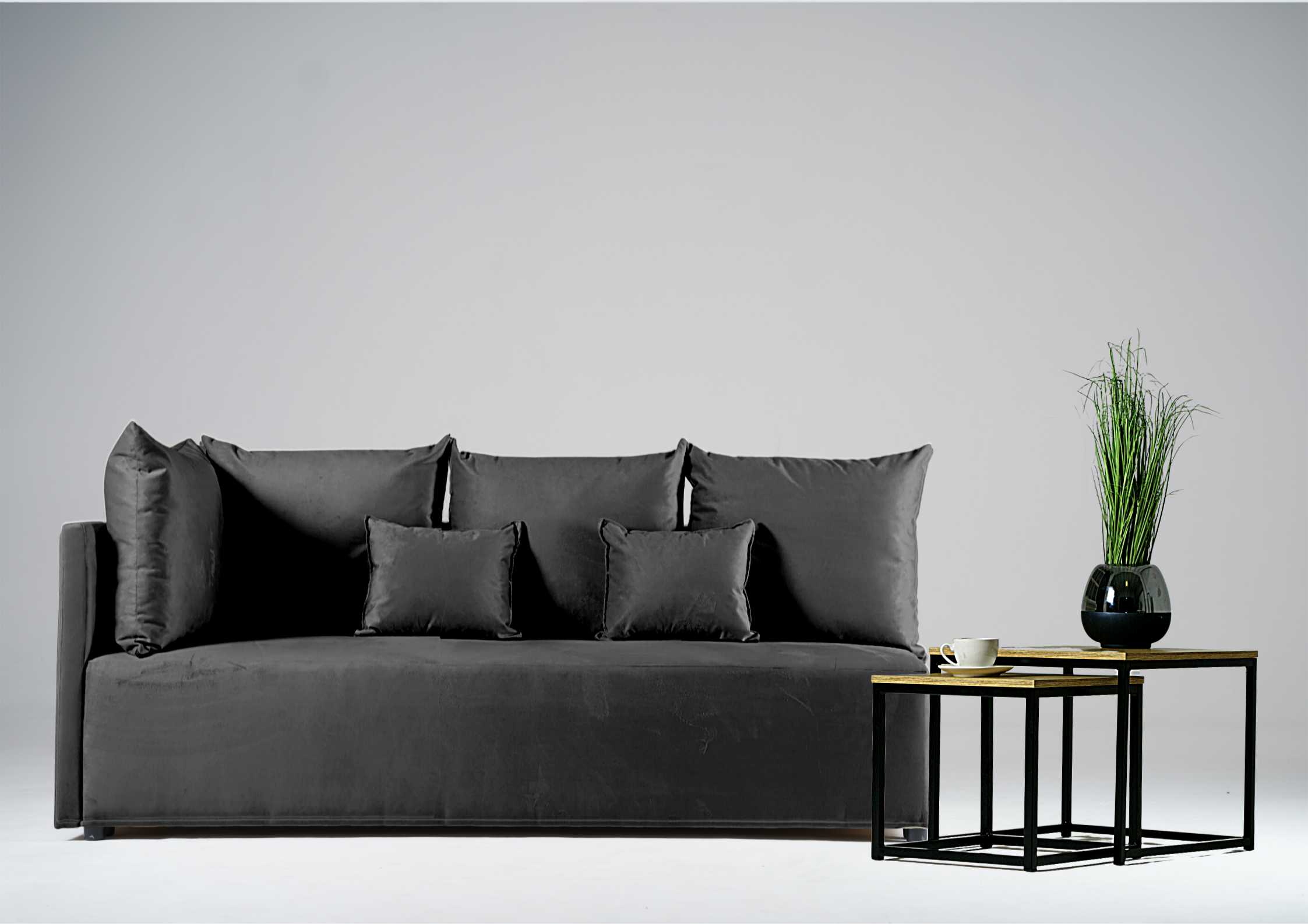 Grafitowa sofa do salonu 